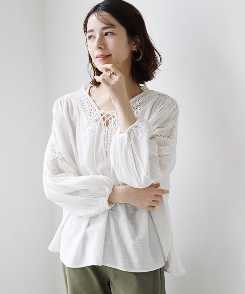 REAL CUBE（リアルキューブ）の「コットンスラブレースアップブラウス（シャツ/ブラウス・レディース・ブラック/オフホワイト・FREE）」の5枚目の写真