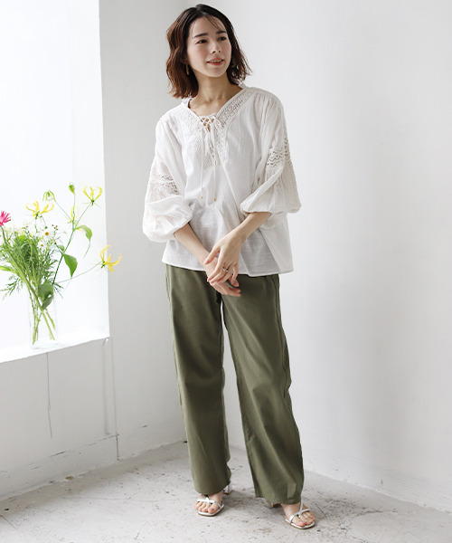 REAL CUBE（リアルキューブ）の「コットンスラブレースアップブラウス（シャツ/ブラウス・レディース・ブラック/オフホワイト・FREE）」の6枚目の写真