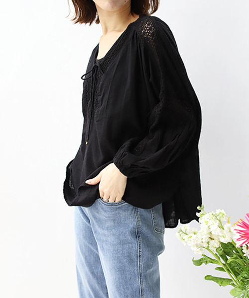 REAL CUBE（リアルキューブ）の「コットンスラブレースアップブラウス（シャツ/ブラウス・レディース・ブラック/オフホワイト・FREE）」の11枚目の写真