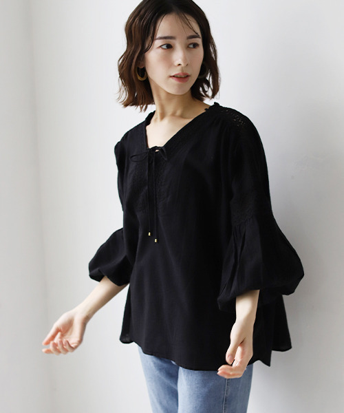 REAL CUBE（リアルキューブ）の「コットンスラブレースアップブラウス（シャツ/ブラウス・レディース・ブラック/オフホワイト・FREE）」の12枚目の写真