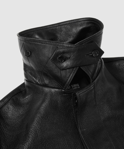 RAF SIMONS(ラフシモンズ)の「Leather short car coat(その他アウター・メンズ・ブラック・44)」の2枚目の写真