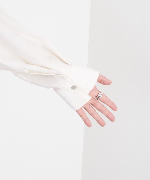 SHENERY（シーナリー）の「バンドカラーサイドギャザーシャツ（シャツ/ブラウス・レディース・アイボリー/ブラック・FREE）」の14枚目の写真