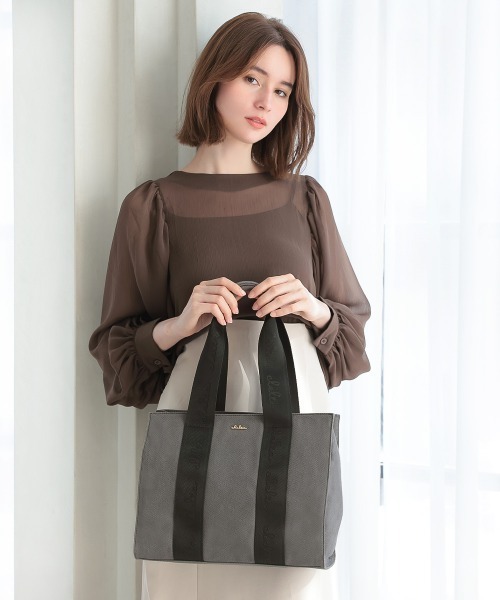 Clelia（クレリア）の「【Serena/セレーナ】トートバッグ（トートバッグ・レディース・ネイビー/チョコ/ブラック/ベージュ/スモークグレー/ホワイト・ONE SIZE）」の4枚目の写真