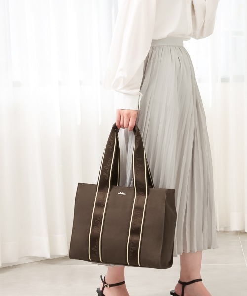 Clelia（クレリア）の「【Serena/セレーナ】トートバッグ（トートバッグ・レディース・ネイビー/チョコ/ブラック/ベージュ/スモークグレー/ホワイト・ONE SIZE）」の7枚目の写真