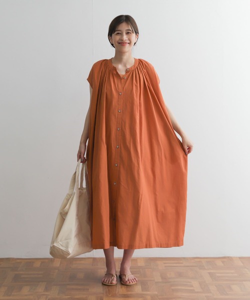 URBAN RESEARCH DOORS（アーバンリサーチドアーズ）の「ボイルギャザーフレンチスリーブワンピース（ワンピース・レディース・オレンジ/ネイビー/ライトベージュ/ブルー・MEDIUM）」の15枚目の写真
