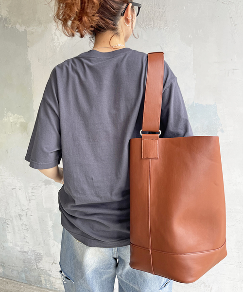 Spick & Span(スピックアンドスパン)の「ロックTシャツ(Tシャツ/カットソー・レディース・その他1/その他2・FREE)」の19枚目の写真