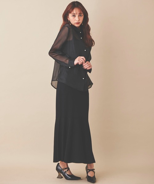 31 Sons de mode（トランテアン　ソン　ドゥ　モード）の「パール釦スリットスリーブシアーシャツ（シャツ/ブラウス・レディース・ブラック/ベージュ・36）」の10枚目の写真