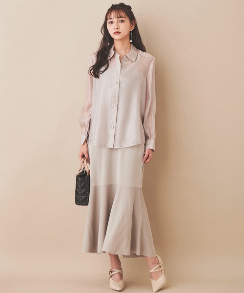 31 Sons de mode（トランテアン　ソン　ドゥ　モード）の「パール釦スリットスリーブシアーシャツ（シャツ/ブラウス・レディース・ブラック/ベージュ・36）」の18枚目の写真