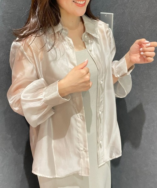 31 Sons de mode（トランテアン　ソン　ドゥ　モード）の「パール釦スリットスリーブシアーシャツ（シャツ/ブラウス・レディース・ブラック/ベージュ・36）」の22枚目の写真