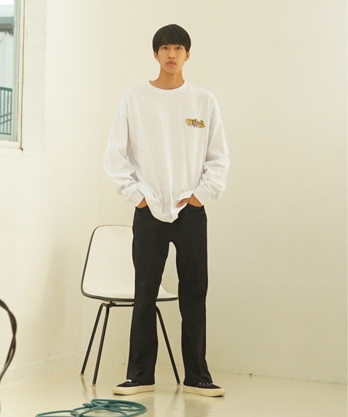 VISION STREET WEAR(ヴィジョンストリートウェア)の「【VISION STREET WEAR/ビジョンストリートウェア】 バックプリント&刺繍 マルチイラスト ロンT 恐竜(Tシャツ/カットソー・メンズ・ホワイト/ライトグレー/ブラック・MEDIUM/LARGE/X-LARGE)」の5枚目の写真