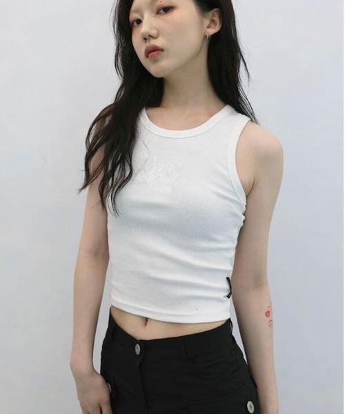 UGLY SHADOW(アグリーシャドウ)の「韓国ブランド Uglyshadow アグリーシャドウ CARGO PANT SKIRT カーゴパンツスカート ミニ丈スカート ミニスカ ショート丈スカート レイヤード風 パンツスカート 韓国ファッション(スカート・レディース・カーキ/ブラック・S/M)」の15枚目の写真