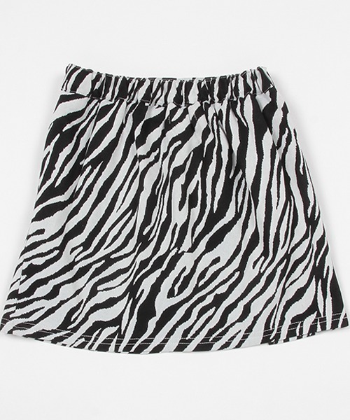 X-girl Stages(エックスガールステージス)の「スリットアニマル柄スカパン(その他パンツ・キッズ・ベージュ/オフホワイト・110cm/120cm/140cm/130cm/100cm/90cm)」の4枚目の写真