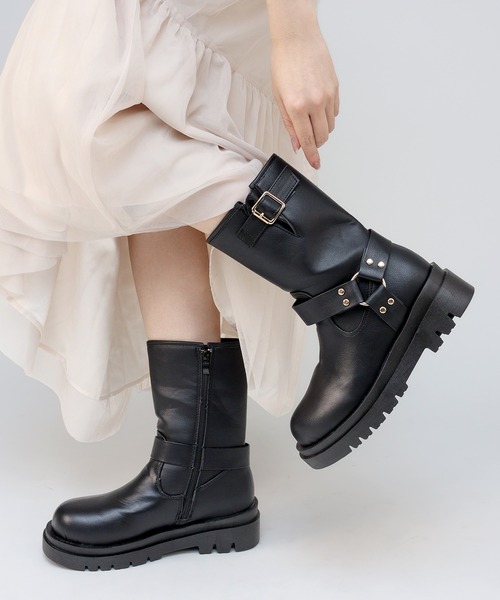 LibertyDoll(リバティードール)の「LibertyDoll/+5cm 軽量厚底 ユニセックス スクエアトゥ ライダーステイスト トラックソールブーツ(9105/9106/9145/9152)(ブーツ・メンズ・ブラック系1/ブラック系2/ブラック系3/ダークブラウン系2/ダークブラウン系1/ブラック系5/ブラック系4・41/40/LL/SS/43/42/L/M/S/44)」の19枚目の写真
