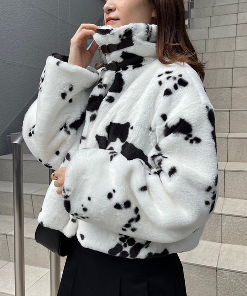 one after another NICE CLAUP（ワンアフターアナザーナイスクラップ）の「ふわモコボアブルゾン（ブルゾン・レディース・ブラウン/アイボリー/ホワイト×ブラック・FREE）」の8枚目の写真