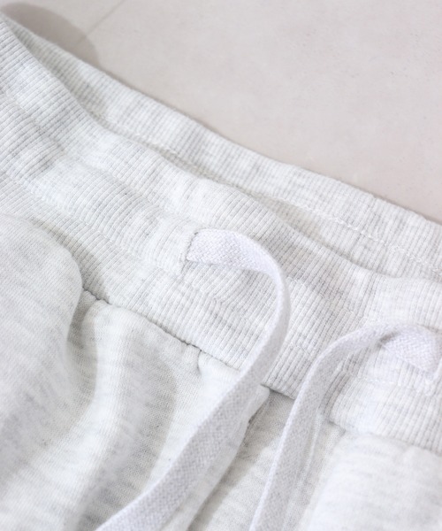 RE730 アップリケジョガーパンツ（その他パンツ）｜RE730（アールイーセブンサーティー）