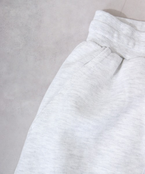 RE730 アップリケジョガーパンツ（その他パンツ）｜RE730（アールイーセブンサーティー）