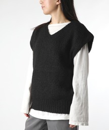 TRICOTS JEAN MARC（トリコットジーンマルク）の「TRICOTS JEAN MARC トリコット ジーン マーク Vネック ローゲージ ニット ベスト（ベスト）」