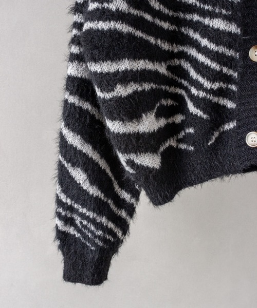 SpRay（スプレイ）の「ゼブラニットクルーネックカーディガン（カーディガン/ボレロ・レディース・ブラック/ホワイト・FREE）」の5枚目の写真