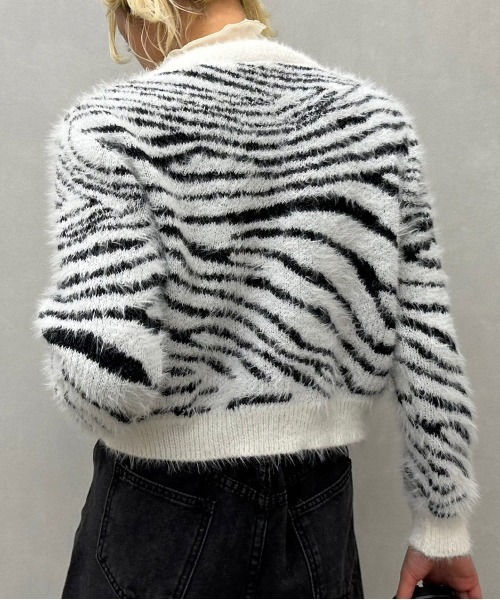 SpRay（スプレイ）の「ゼブラニットクルーネックカーディガン（カーディガン/ボレロ・レディース・ブラック/ホワイト・FREE）」の14枚目の写真