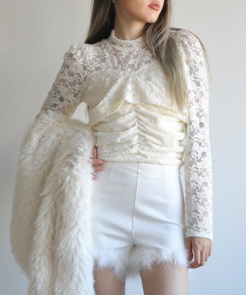 Jasmine Grandiflorum(ジャスミングランディフローラム)の「【Jasmine】レースハイネックシアーインナートップス(Tシャツ/カットソー・レディース・ブラック/チョコ/ベージュ・FREE)」の3枚目の写真