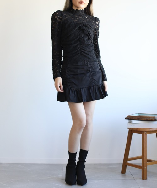 Jasmine Grandiflorum(ジャスミングランディフローラム)の「【Jasmine】レースハイネックシアーインナートップス(Tシャツ/カットソー・レディース・ブラック/チョコ/ベージュ・FREE)」の6枚目の写真