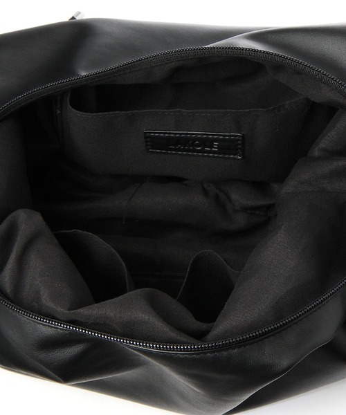 LAKOLE(ラコレ)の「FLハンドルギャザーショルダー / 990187(ショルダーバッグ・レディース・ブラック/オフホワイト/シルバー・FREE)」の5枚目の写真