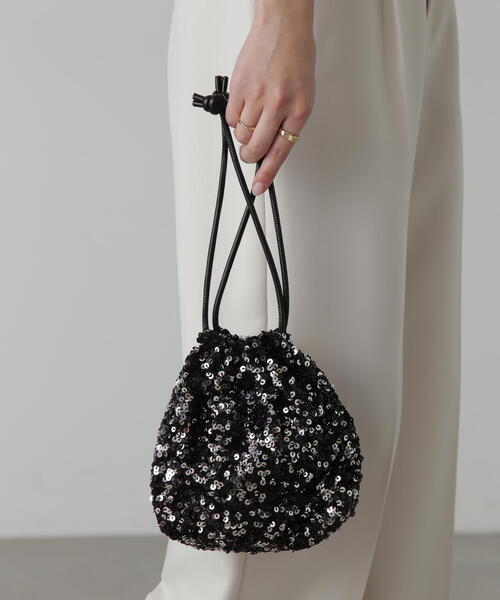 FREE'S MART（フリーズマート）の「◇スパンコール巾着バッグ（ハンドバッグ・レディース・ピンク/ブラック/シルバー・ﾌﾘ-）」の16枚目の写真