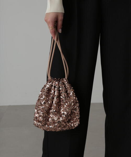 FREE'S MART（フリーズマート）の「◇スパンコール巾着バッグ（ハンドバッグ・レディース・ピンク/ブラック/シルバー・ﾌﾘ-）」の17枚目の写真