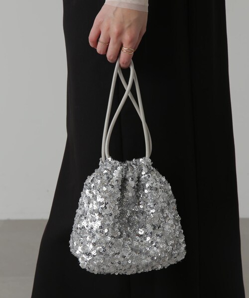 FREE'S MART（フリーズマート）の「◇スパンコール巾着バッグ（ハンドバッグ・レディース・ピンク/ブラック/シルバー・ﾌﾘ-）」の3枚目の写真