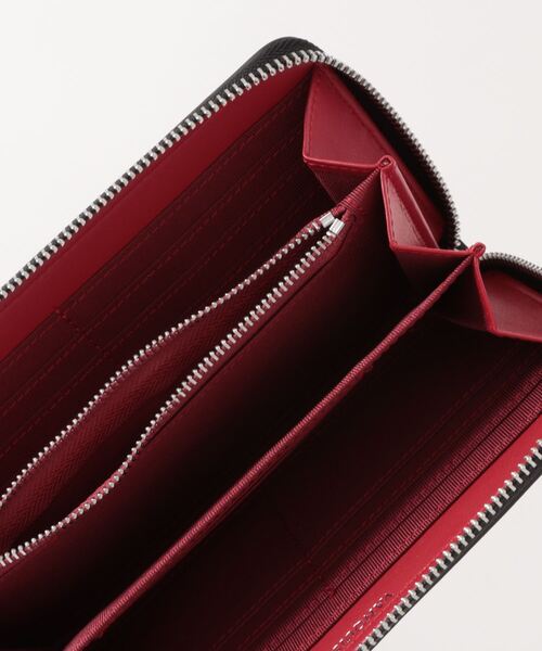 VANQUISH（ヴァンキッシュ）の「【VANQUISH/ヴァンキッシュ】牛革カーボン ラウンドファスナー 長財布（財布・メンズ・ネイビー/レッド/ブラック・FREE）」の6枚目の写真