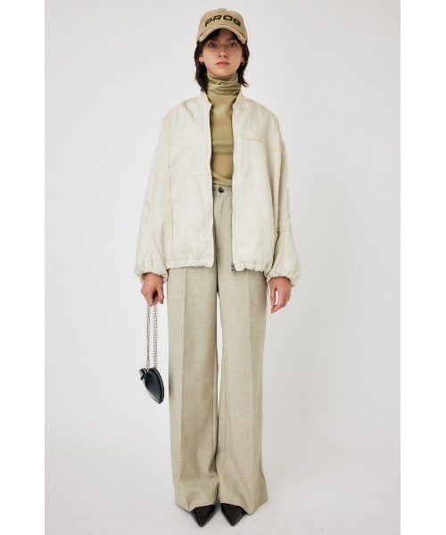 MOUSSY（マウジー）の「CENTER PRESS FLARE パンツ（その他パンツ・レディース・グレー/ブラック/ベージュ・2/1）」の4枚目の写真