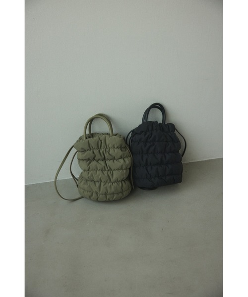 BLACK BY MOUSSY（ブラックバイマウジー）の「shirring mini bag(シャーリングミニバック)（ショルダーバッグ・レディース・カーキ/ブラック・FREE）」の5枚目の写真