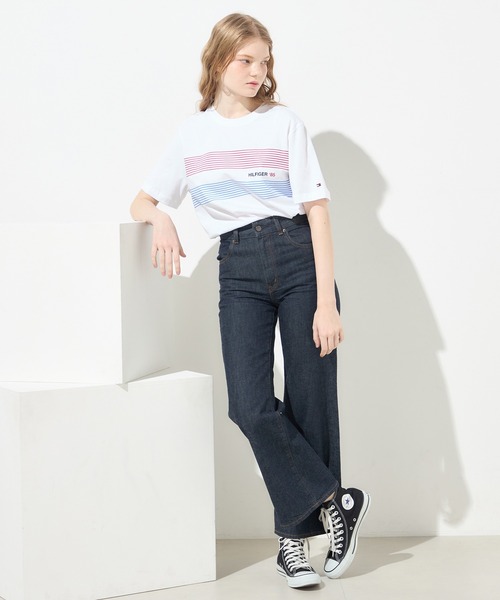 TOMMY HILFIGER（トミーヒルフィガー）の「【オンライン限定】【ユニセックス】チェストストライプTシャツ（Tシャツ/カットソー・メンズ・ブラック/ホワイト/ネイビー・SMALL/MEDIUM/LARGE/X-LARGE）」の6枚目の写真