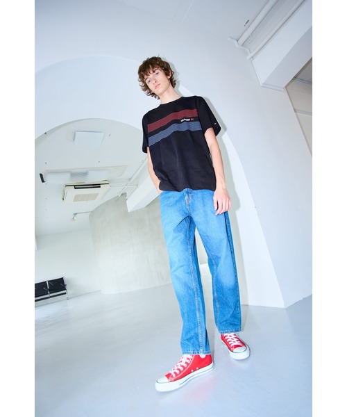 TOMMY HILFIGER（トミーヒルフィガー）の「【オンライン限定】【ユニセックス】チェストストライプTシャツ（Tシャツ/カットソー・メンズ・ブラック/ホワイト/ネイビー・SMALL/MEDIUM/LARGE/X-LARGE）」の16枚目の写真