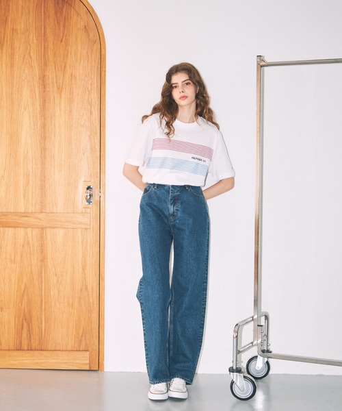 TOMMY HILFIGER（トミーヒルフィガー）の「【オンライン限定】【ユニセックス】チェストストライプTシャツ（Tシャツ/カットソー・メンズ・ブラック/ホワイト/ネイビー・SMALL/MEDIUM/LARGE/X-LARGE）」の18枚目の写真