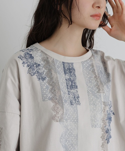 osharewalker（オシャレウォーカー）の「『レースプリントロンT』（Tシャツ/カットソー・レディース・グレイッシュベージュ・FREE）」の19枚目の写真
