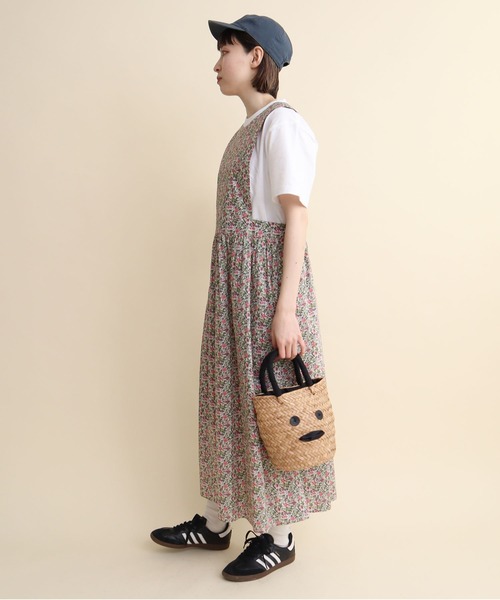 I am I in fact...(アイアムアイインファクト)の「LIBERTY apron one-piece(ジャンパースカート・レディース・グリーン/ブルー・FREE)」の5枚目の写真