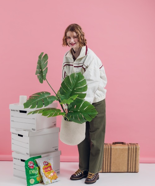 MUHET（ミュエータ）の「ナイロンブルゾン（ブルゾン・レディース・ブラック/アイボリー/ライトグレー/ネイビー・X-LARGE/MEDIUM）」の11枚目の写真