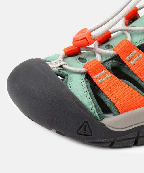 KEEN（キーン）の「【KIDS】【KEEN/キーン】ニューポートパウンドレス（サンダル・キッズ・ライトグリーン/ブルー系その他・18/19.5/20/21）」の10枚目の写真