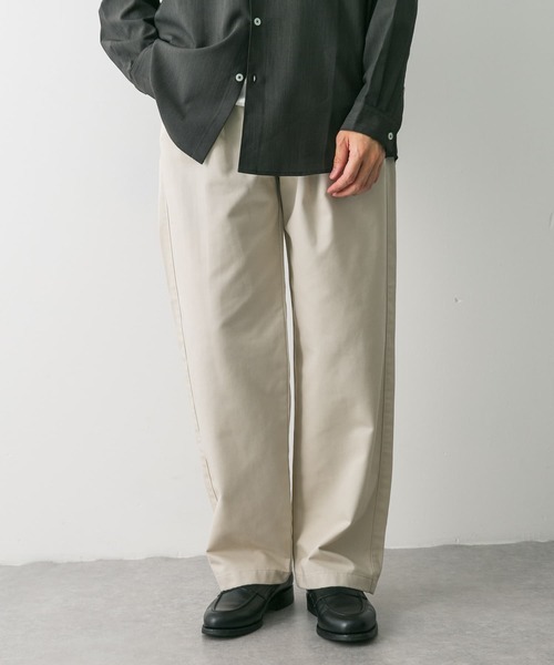URBAN RESEARCH DOORS（アーバンリサーチドアーズ）の「『イージーケア』『速乾』2タックワイドチノパンツ（その他パンツ・メンズ・ベージュ/ネイビー/オフホワイト・MEDIUM/LARGE）」の11枚目の写真