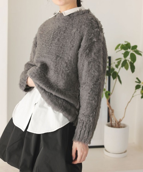 pufe(ピュフェ)の「【pufe】シャギー起毛ニット(ニット/セーター・レディース・ブルー/ホワイト/レッド/チャコール・F)」の9枚目の写真