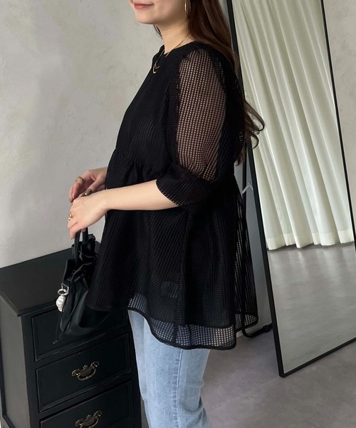 prose verse（プロズヴェール）の「パフスリーブスクエアメッシュペプラムブラウス（シャツ/ブラウス・レディース・オフホワイト/ブラック・MEDIUM）」の9枚目の写真