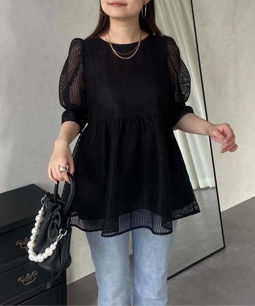 prose verse（プロズヴェール）の「パフスリーブスクエアメッシュペプラムブラウス（シャツ/ブラウス・レディース・オフホワイト/ブラック・MEDIUM）」の12枚目の写真