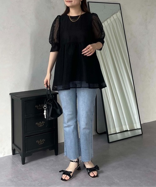 prose verse（プロズヴェール）の「パフスリーブスクエアメッシュペプラムブラウス（シャツ/ブラウス・レディース・オフホワイト/ブラック・MEDIUM）」の16枚目の写真