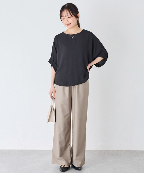 INCEDE（インシード）の「ドルマンスリーブ バックタックブラウス（シャツ/ブラウス・レディース・オフホワイト/ブラック/カーキ/グレイッシュベージュ/カーキブラウン/ネイビー/ライトグリーン/ベージュ/ブラウン・3L/4L/LL/M/L）」の22枚目の写真