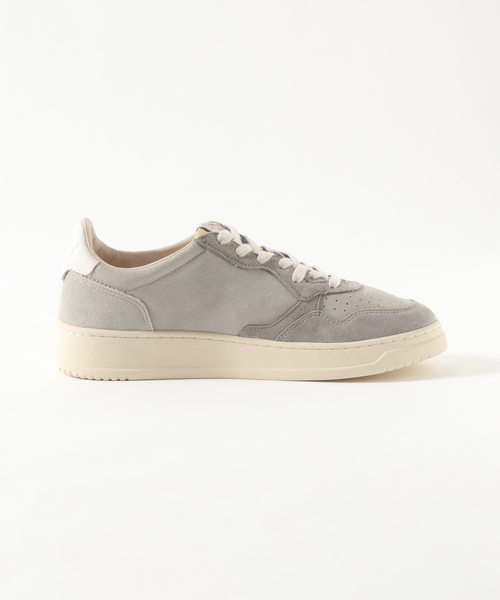 AUTRY(オートリー)の「【AUTRY / オートリ】MEDALIST LOW MIX SUEDE XS04(スニーカー・メンズ・ライトグレー・44/43/42/41)」の2枚目の写真