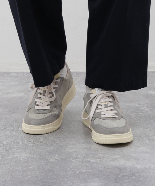 AUTRY(オートリー)の「【AUTRY / オートリ】MEDALIST LOW MIX SUEDE XS04(スニーカー・メンズ・ライトグレー・44/43/42/41)」の13枚目の写真