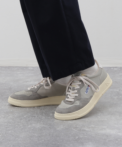 AUTRY(オートリー)の「【AUTRY / オートリ】MEDALIST LOW MIX SUEDE XS04(スニーカー・メンズ・ライトグレー・44/43/42/41)」の14枚目の写真