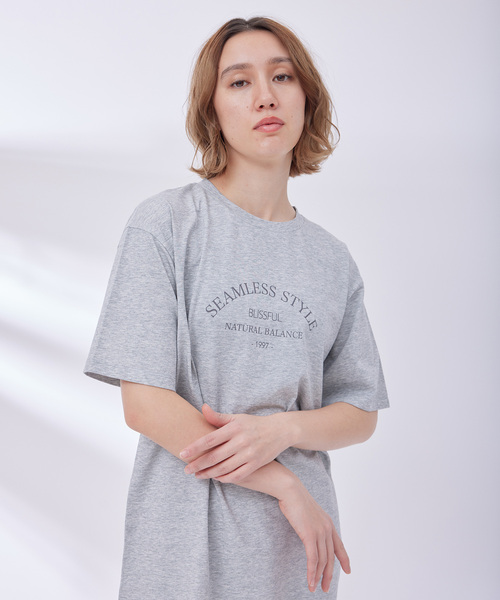 NERGY(ナージー)の「グラフィックTシャツ(Tシャツ/カットソー・レディース・キナリ/パープル/ブラック/グレー・FREE)」の1枚目の写真