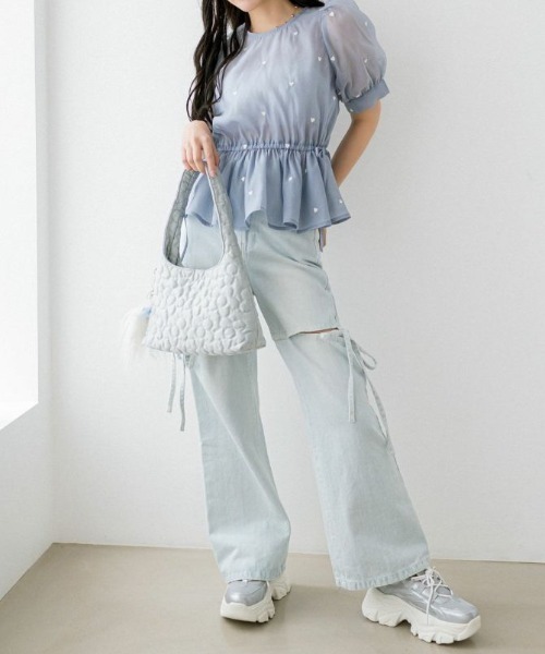 OLIVE des OLIVE（オリーブデオリーブ）の「ハート刺繍ペプラムブラウス　1041040130（シャツ/ブラウス・レディース・オフホワイト/サックスブルー/ブラック・FREE）」の11枚目の写真